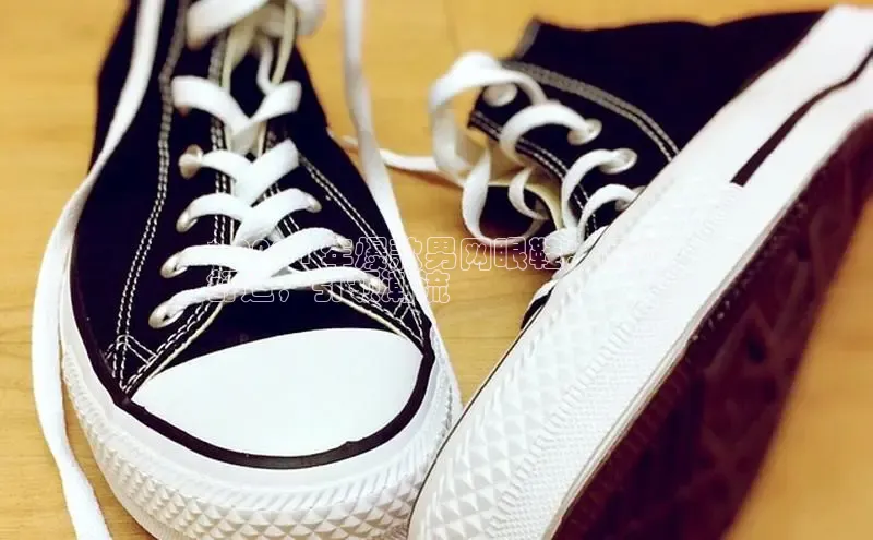 球速体育welcome挪威主权基金* 2024 年爆款男网眼鞋：透气
舒适，引领潮流