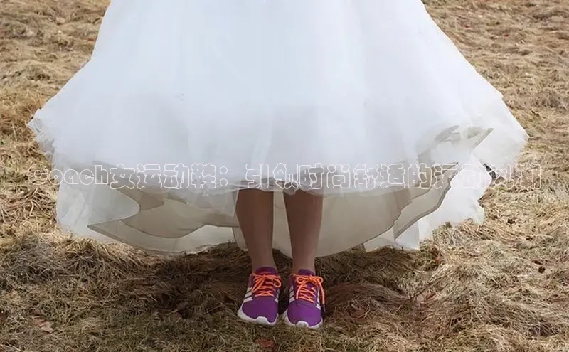 球速体育网页版登陆入口小度商城Coach女运动鞋：引领时尚舒适的运动风潮