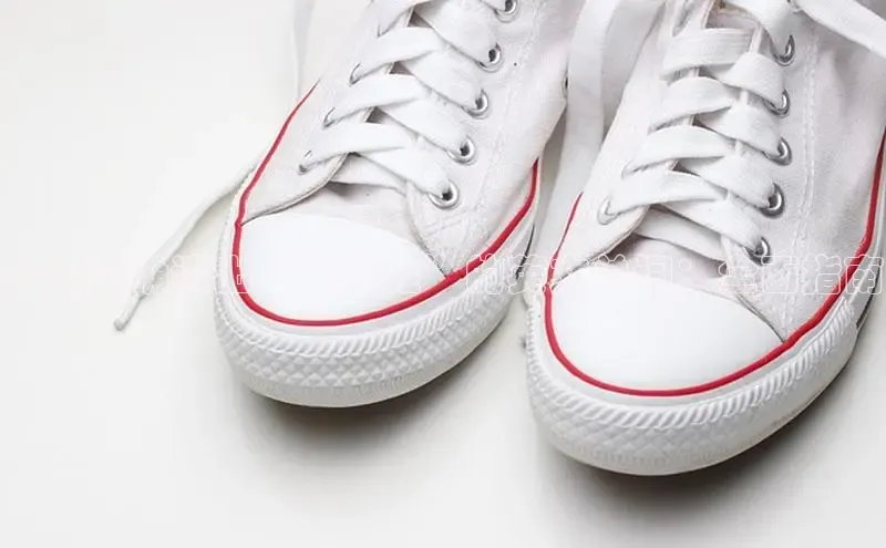 球速体育app下载地址手机版慧博云通如何正确读出“运动鞋”的英文单词：全面指南